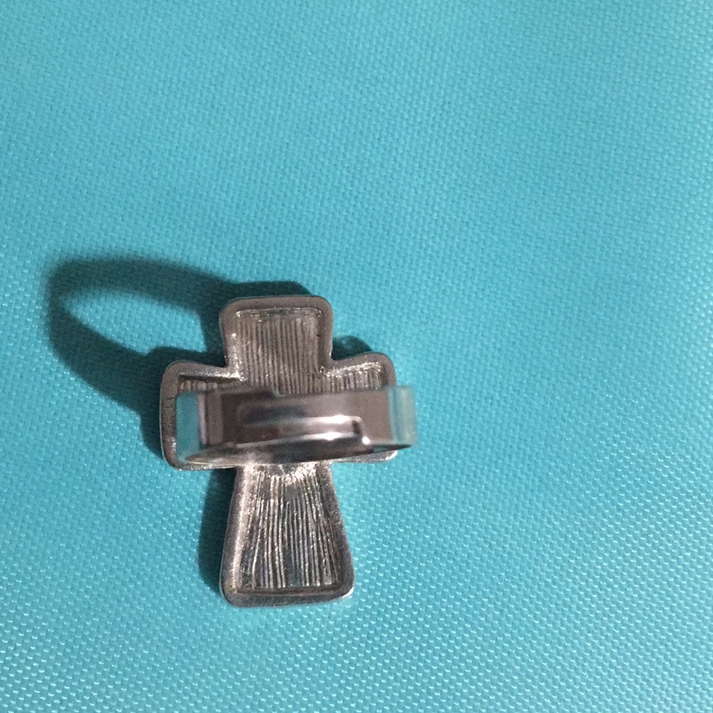 ANIMAL PRINT RHINESTONE CROSS RING TIGER ADJUSTABLE ABOUT 1” x 3/4” - Picture 3 of 3